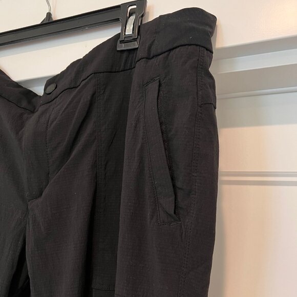 Athleta Women's Black Versatile Trekkie Hike Pant, Size 16 Tall / Long - Picture 3 of 7